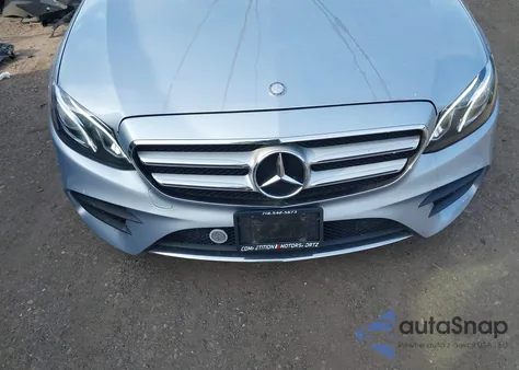 2017 Mercedes-Benz E 300 4Matic z USA, uszkodzony, nr VIN WDDZF4KB9HA086366
